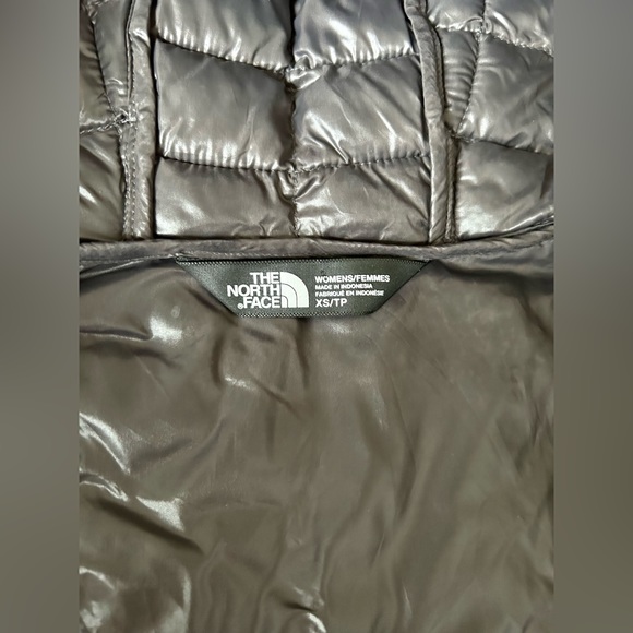 The North Face Ladies ThermoBall Eco Long Jacket - Picture 5 of 5